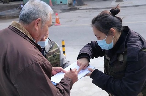 獅山街道退役軍人志愿服務(wù)聯(lián)盟參觀垃圾分類體驗館